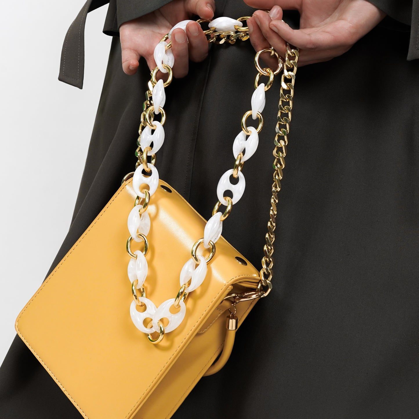 Milky 9-in-1 Bag Chain